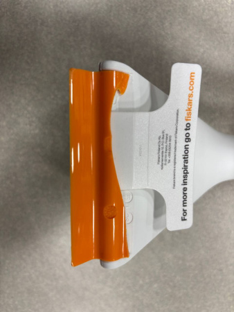 Щетка для снега со скребком FISKARS SnowXpert (отломана часть скребка) 1019352.Y