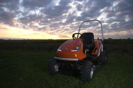 Мини-тракторы, райдеры