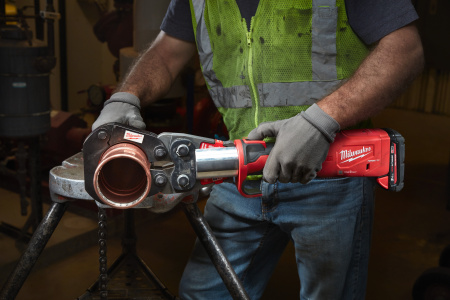 Аккумуляторный инструмент для обжима труб Milwaukee M18 ONEBLHPT-302C Geberit Mapress Set 4933480904 Аккумуляторный инструмент для обжима труб Milwaukee M18 ONEBLHPT-302C Geberit Mapress Set 4933480904