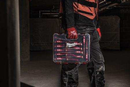 Набор трехгранных отверток Milwaukee VDE SL/PH/PZ/T + тестер напряжения 4932479095