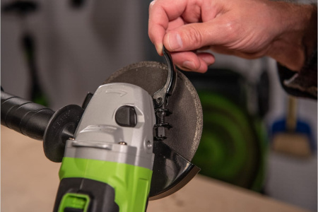 Электроинструмент