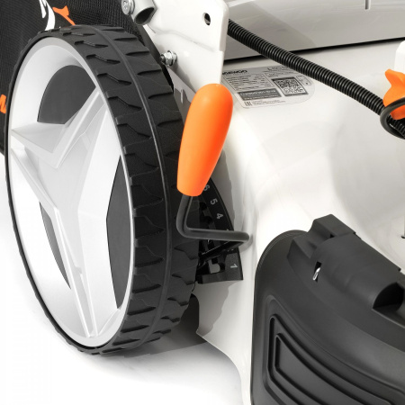 Газонокосилки и сенокосилки