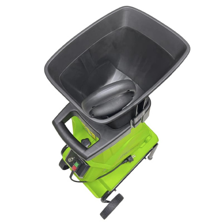 Измельчитель садовый электрический Greenworks GACSB 2206707 Садовые измельчители
