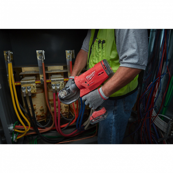 M18™ FORCE LOGIC™ гидравлический инструмент 109 кН для обжима кабеля M18 HCCT109/42 4933459273