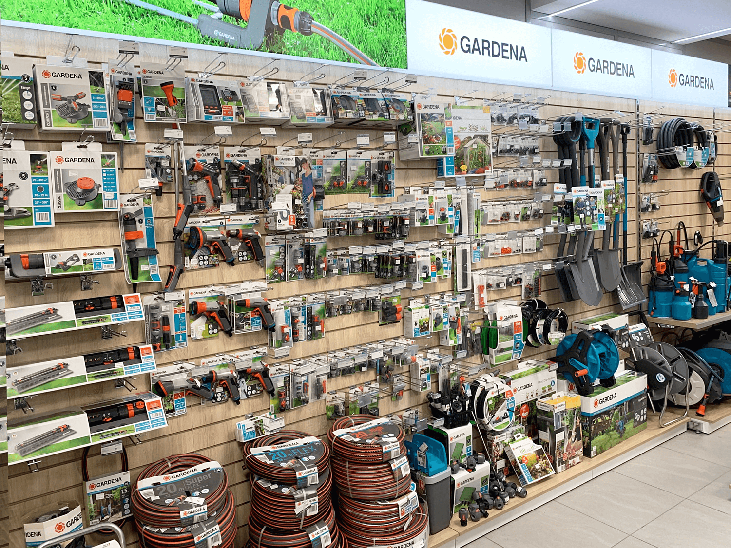 2 магазина в Минске