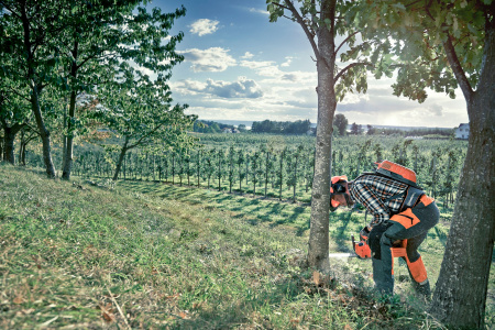 Аккумуляторная пила Husqvarna 330i