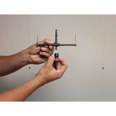 Регулируемый диаметр реза Регулируемая кольцевая пила 49560260