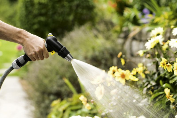 Распылители, пистолеты для полива, наконечники