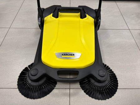 Подметальная машина Karcher S 4 Twin (мелкие потертости на корпусе, помята коробка) 1.766-360.1
