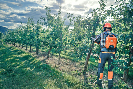Аккумуляторная пила Husqvarna 330i