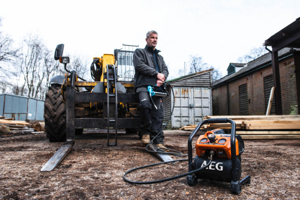 Компрессор AEG BK18-38BL-0 (без АКБ и ЗУ) 4935471201