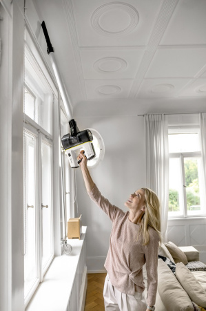 Пылесос аккумуляторный вертикальный Karcher VC 7 Cordless yourMax Pet 1.198-713.0