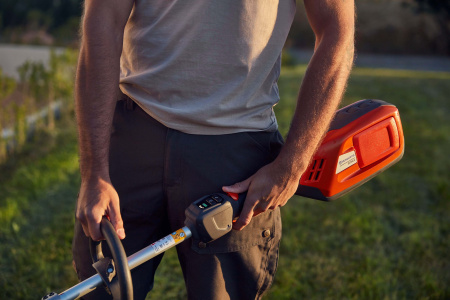 Триммер аккумуляторный Husqvarna 325iLK (без АКБ и ЗУ) 967 85 01-01