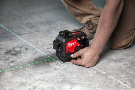 Нивелир лазерный мультилинейный Milwaukee M12 3PL-0C  4933478103 Нивелир лазерный мультилинейный Milwaukee M12 3PL-0C  4933478103