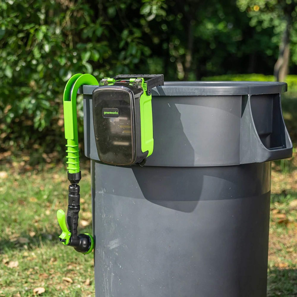 Насос аккумуляторный для полива из бочки Greenworks 24V G24SWP (1х4Ач, ЗУ) 3401007UB