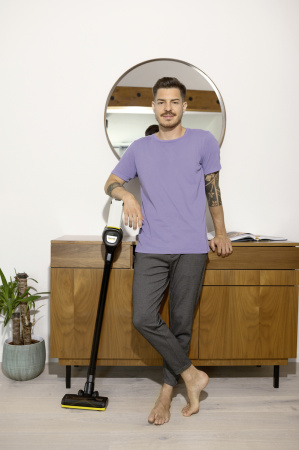 Пылесос вертикальный аккумуляторный Karcher VC 4 Cordless MyHome Car 1.198-632.0 Пылесос вертикальный аккумуляторный Karcher VC 4 Cordless MyHome Car 1.198-632.0