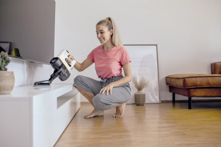 Пылесос вертикальный аккумуляторный Karcher VC 4 Cordless MyHome Car 1.198-632.0 Пылесос вертикальный аккумуляторный Karcher VC 4 Cordless MyHome Car 1.198-632.0