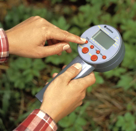 Блок управления клапанами для полива Gardena