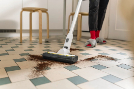 Аккумуляторный пылесос Karcher KVA 2 1.198-730.0 Аккумуляторный пылесос Karcher KVA 2 1.198-730.0