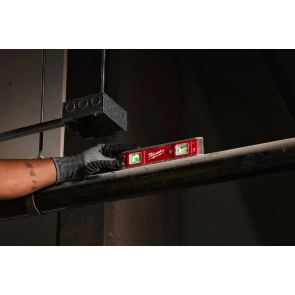 Уровень Milwaukee Torpedo LED 25 см 4932498742