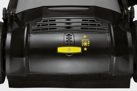 Подметальная машина Karcher KM 70/15 C 2SB с двумя боковыми щетками 1.517-154.0