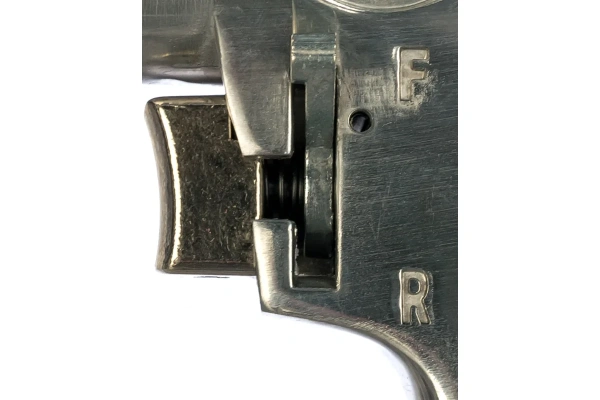 Пневмодрель FUBAG DRS1800 + набор 100103