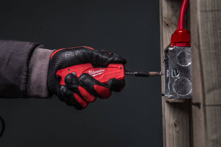 Нож выкидной FastBack 6 в 1 Milwaukee 4932478559