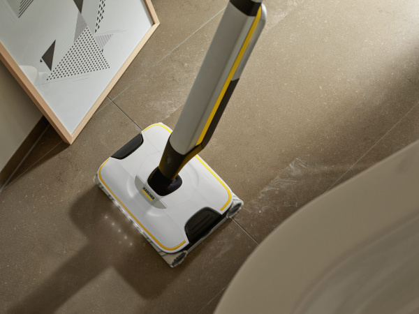Аккумуляторный аппарат для влажной уборки Karcher FC 7 Cordless  Аккумуляторный аппарат для влажной уборки Karcher FC 7 Cordless