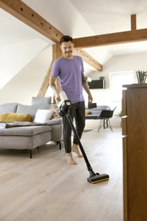 Пылесос вертикальный аккумуляторный Karcher VC 4 Cordless MyHome Car 1.198-632.0 Пылесос вертикальный аккумуляторный Karcher VC 4 Cordless MyHome Car 1.198-632.0
