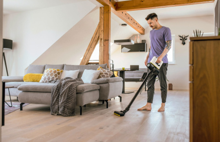 Пылесос вертикальный аккумуляторный Karcher VC 4 Cordless MyHome Car 1.198-632.0 Пылесос вертикальный аккумуляторный Karcher VC 4 Cordless MyHome Car 1.198-632.0