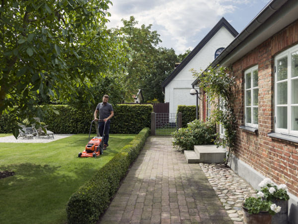 Газонокосилки и сенокосилки