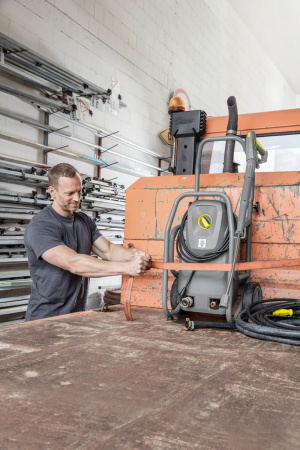 Мойка высокого давления Karcher HD 6/15 M Cage 1.150-970.0