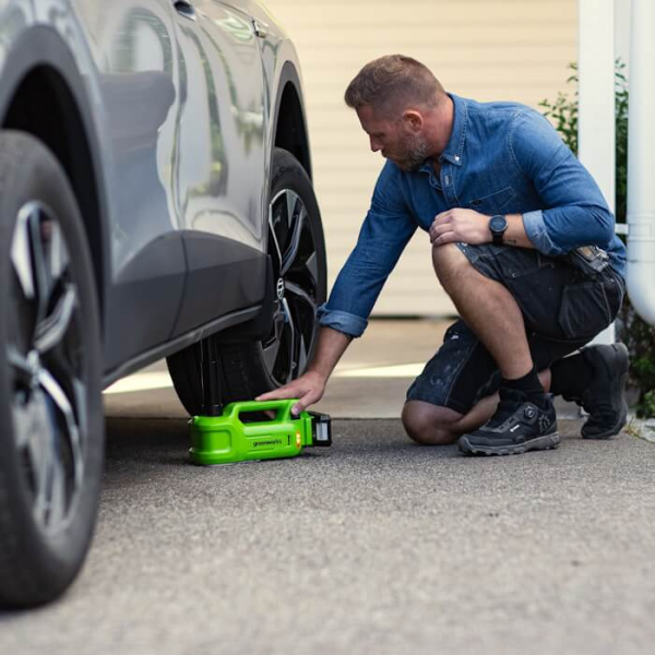 Домкрат автомобильный гидравлический аккумуляторный Greenworks 24V (без АКБ и ЗУ) 3401407