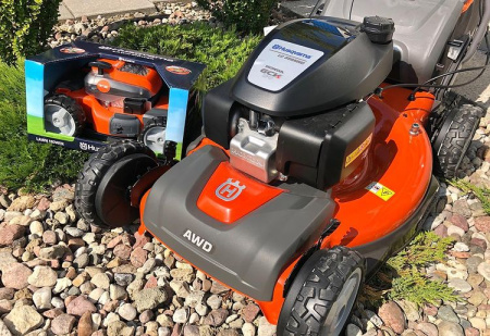 Детская газонокосилка Husqvarna 582 40 63-01