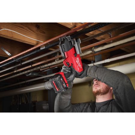 Аккумуляторный труборез для металлических труб M18 FPCS 4933498915