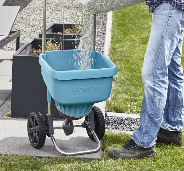 Разбрасыватель-сеялка Gardena XL 00436-20 Разбрызгиватели-сеялки