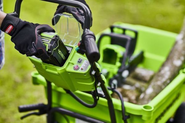 Садовая тележка самоходная Greenworks 40V G40GC 106 л (без АКБ и ЗУ) 7400007