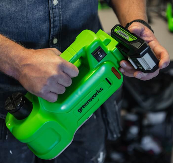 Домкрат автомобильный гидравлический аккумуляторный Greenworks 24V (без АКБ и ЗУ) 3401407