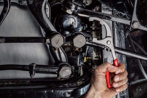 Ключ зажимной Milwaukee для снятия ПВХ/масляного фильтров 4932492511