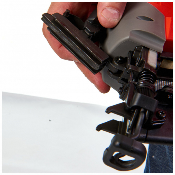 M18 FUEL™ 16 GA Гвоздезабиватель с наклонным магазином M18 CN16GA-0X 4933451958 M18 FUEL™ 16 GA Гвоздезабиватель с наклонным магазином M18 CN16GA-0X 4933451958