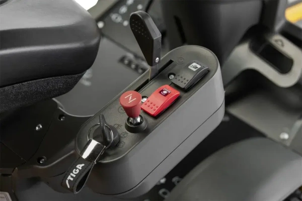 Райдер бензиновый Stiga Park 500 WX (Honda) 2F6130535/ST2 Мини-тракторы, райдеры