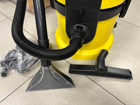 Пылесос Karcher SE 4 (2 шт. в полном комплекте, небольшиие царапины, в 3 шт. остутвуют элементы комплектации ) 1.081-130.1