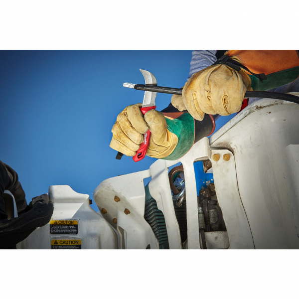 Нож с загнутым носом 4932464829