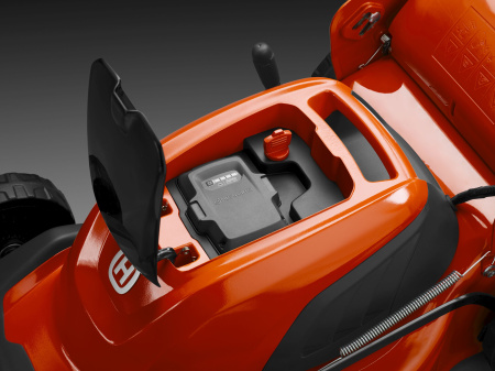 Газонокосилка аккумуляторная Husqvarna LC 141iV 967 09 92-01 Газонокосилки и сенокосилки