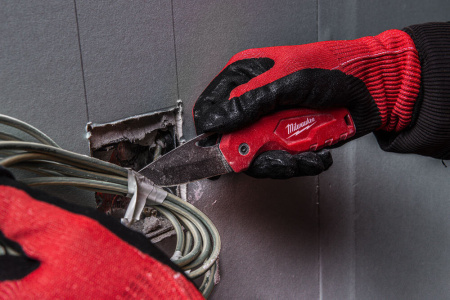 Нож выкидной FastBack 6 в 1 Milwaukee 4932478559