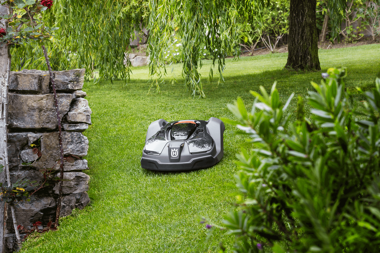 Установка роботов-газонокосилок