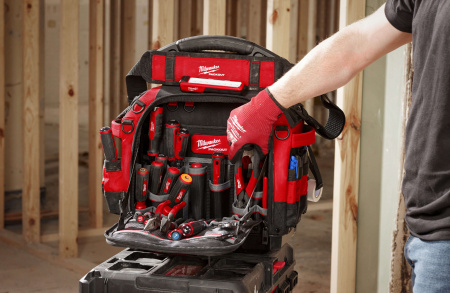 Сумка Milwaukee PACKOUT для инструмента PRO закрытая 38 см 4932493623