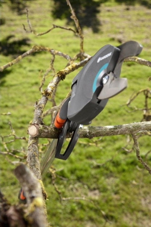 Высоторез телескопический Gardena StarCut 410 plus