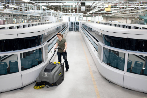 Подметальная машина Karcher KM 75/40 W Bp 1.049-206.0