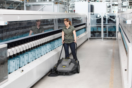 Подметальная машина Karcher KM 70/30 C Bp Pack 1.517-214.0